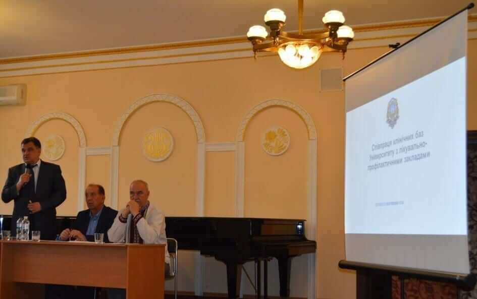 Фахівців лікарні ознайомили з підсумками весняної Республіканської науково-практичної конференції отоларингологів України детская больница запорожье КНП «Міська дитяча лікарня №5» ЗМР – це єдина у місті Запоріжжі багатопрофільна дитяча лікарня, де сконцентровано всі види надання спеціалізованої медичної допомоги дитячому населенню: стаціонарної, консультативної амбулаторно-поліклінічної та виїзної для інтенсивної терапії новонародженим.