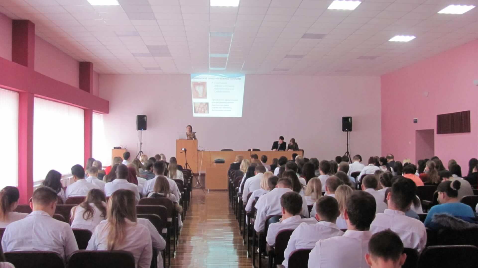 Науково-практична конференція «Імунологічні читання» детская больница запорожье КНП «Міська дитяча лікарня №5» ЗМР – це єдина у місті Запоріжжі багатопрофільна дитяча лікарня, де сконцентровано всі види надання спеціалізованої медичної допомоги дитячому населенню: стаціонарної, консультативної амбулаторно-поліклінічної та виїзної для інтенсивної терапії новонародженим.