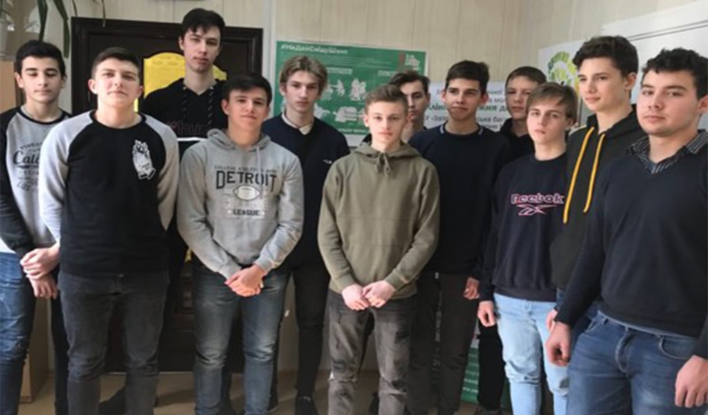 Фахівцями «Клініки, дружньої до молоді» проведено заняття з профілактики ВІЛ-інфекції детская больница запорожье КНП «Міська дитяча лікарня №5» ЗМР – це єдина у місті Запоріжжі багатопрофільна дитяча лікарня, де сконцентровано всі види надання спеціалізованої медичної допомоги дитячому населенню: стаціонарної, консультативної амбулаторно-поліклінічної та виїзної для інтенсивної терапії новонародженим.