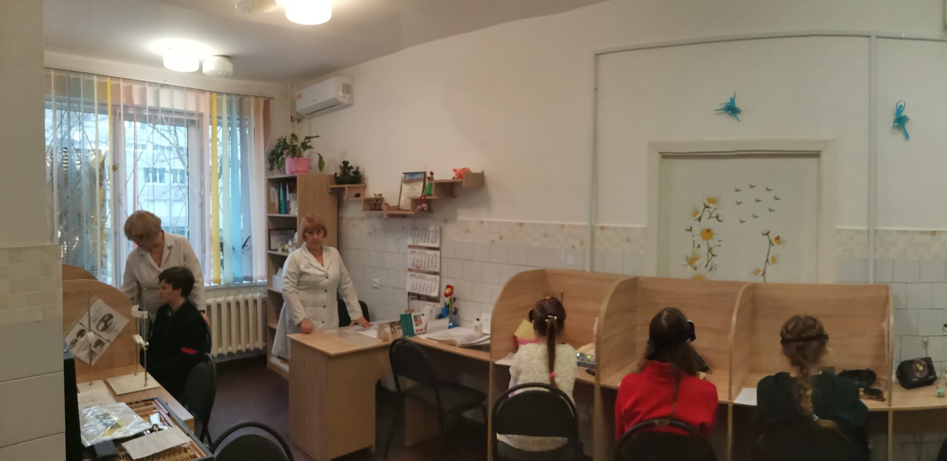 Лікувальні та профілактичні заходи щодо збереження зору у дітей детская больница запорожье КНП «Міська дитяча лікарня №5» ЗМР – це єдина у місті Запоріжжі багатопрофільна дитяча лікарня, де сконцентровано всі види надання спеціалізованої медичної допомоги дитячому населенню: стаціонарної, консультативної амбулаторно-поліклінічної та виїзної для інтенсивної терапії новонародженим.