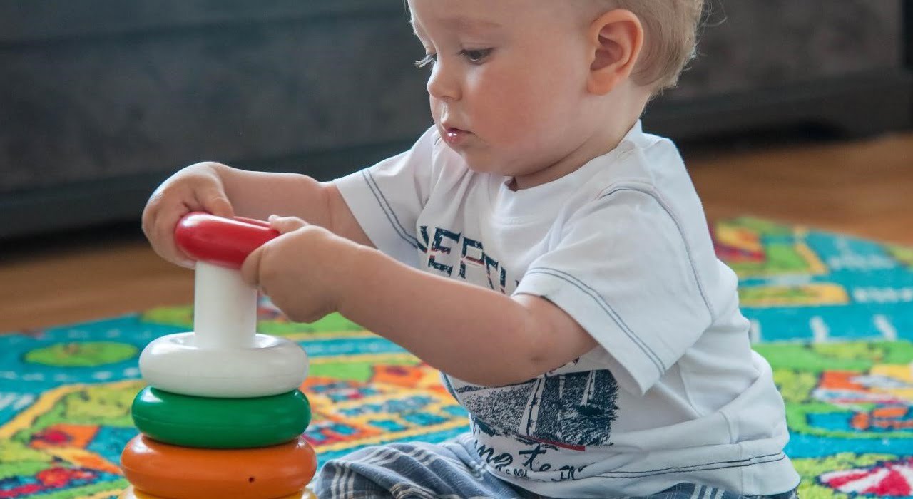 Раннє втручання: міждисциплінарна допомога сім’ям з дітьми раннього віку детская больница запорожье КНП «Міська дитяча лікарня №5» ЗМР – це єдина у місті Запоріжжі багатопрофільна дитяча лікарня, де сконцентровано всі види надання спеціалізованої медичної допомоги дитячому населенню: стаціонарної, консультативної амбулаторно-поліклінічної та виїзної для інтенсивної терапії новонародженим.