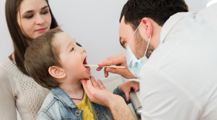 Що треба знати про скарлатину детская больница запорожье КНП «Міська дитяча лікарня №5» ЗМР – це єдина у місті Запоріжжі багатопрофільна дитяча лікарня, де сконцентровано всі види надання спеціалізованої медичної допомоги дитячому населенню: стаціонарної, консультативної амбулаторно-поліклінічної та виїзної для інтенсивної терапії новонародженим.