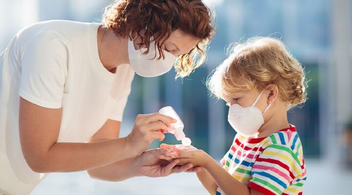 Як захистити дітей від COVID-19: поради батькам детская больница запорожье КНП «Міська дитяча лікарня №5» ЗМР – це єдина у місті Запоріжжі багатопрофільна дитяча лікарня, де сконцентровано всі види надання спеціалізованої медичної допомоги дитячому населенню: стаціонарної, консультативної амбулаторно-поліклінічної та виїзної для інтенсивної терапії новонародженим.