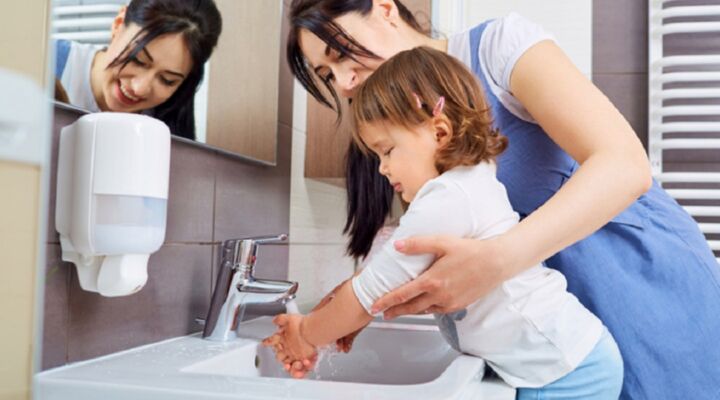 Ротавірус у дитини: про які засоби профілактики має знати кожна мама детская больница запорожье КНП «Міська дитяча лікарня №5» ЗМР – це єдина у місті Запоріжжі багатопрофільна дитяча лікарня, де сконцентровано всі види надання спеціалізованої медичної допомоги дитячому населенню: стаціонарної, консультативної амбулаторно-поліклінічної та виїзної для інтенсивної терапії новонародженим.