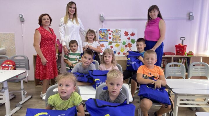 З ДНЕМ ЗНАНЬ! детская больница запорожье КНП «Міська дитяча лікарня №5» ЗМР – це єдина у місті Запоріжжі багатопрофільна дитяча лікарня, де сконцентровано всі види надання спеціалізованої медичної допомоги дитячому населенню: стаціонарної, консультативної амбулаторно-поліклінічної та виїзної для інтенсивної терапії новонародженим.