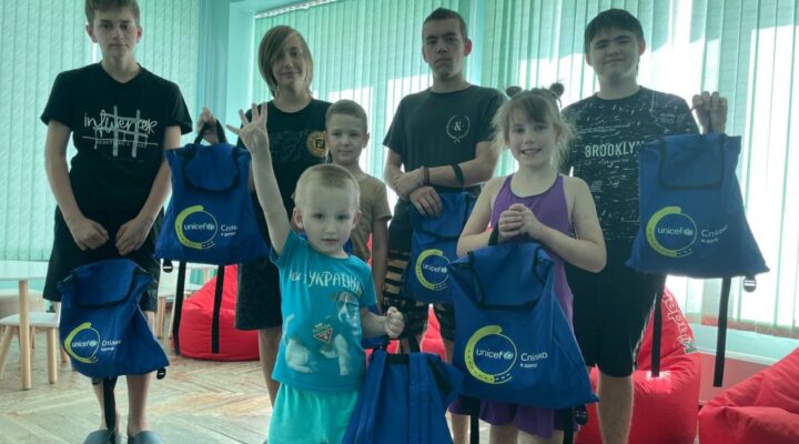 З Днем знань! детская больница запорожье КНП «Міська дитяча лікарня №5» ЗМР – це єдина у місті Запоріжжі багатопрофільна дитяча лікарня, де сконцентровано всі види надання спеціалізованої медичної допомоги дитячому населенню: стаціонарної, консультативної амбулаторно-поліклінічної та виїзної для інтенсивної терапії новонародженим.