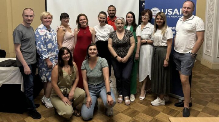 Продовжуємо вчитись та удосконалювати свої професійні знання та навички детская больница запорожье КНП «Міська дитяча лікарня №5» ЗМР – це єдина у місті Запоріжжі багатопрофільна дитяча лікарня, де сконцентровано всі види надання спеціалізованої медичної допомоги дитячому населенню: стаціонарної, консультативної амбулаторно-поліклінічної та виїзної для інтенсивної терапії новонародженим.