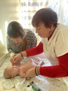 Особлива турбота для найвразливіших детская больница запорожье КНП «Міська дитяча лікарня №5» ЗМР – це єдина у місті Запоріжжі багатопрофільна дитяча лікарня, де сконцентровано всі види надання спеціалізованої медичної допомоги дитячому населенню: стаціонарної, консультативної амбулаторно-поліклінічної та виїзної для інтенсивної терапії новонародженим. Особлива турбота для найвразливіших детская больница запорожье КНП «Міська дитяча лікарня №5» ЗМР – це єдина у місті Запоріжжі багатопрофільна дитяча лікарня, де сконцентровано всі види надання спеціалізованої медичної допомоги дитячому населенню: стаціонарної, консультативної амбулаторно-поліклінічної та виїзної для інтенсивної терапії новонародженим.