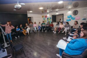 Ментальне здоров'я співробітників - запорука продуктивної роботи детская больница запорожье КНП «Міська дитяча лікарня №5» ЗМР – це єдина у місті Запоріжжі багатопрофільна дитяча лікарня, де сконцентровано всі види надання спеціалізованої медичної допомоги дитячому населенню: стаціонарної, консультативної амбулаторно-поліклінічної та виїзної для інтенсивної терапії новонародженим.