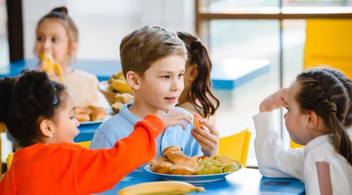 Здорове харчування для вашої малечі: смачно та просто детская больница запорожье КНП «Міська дитяча лікарня №5» ЗМР – це єдина у місті Запоріжжі багатопрофільна дитяча лікарня, де сконцентровано всі види надання спеціалізованої медичної допомоги дитячому населенню: стаціонарної, консультативної амбулаторно-поліклінічної та виїзної для інтенсивної терапії новонародженим.