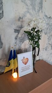 "Посвіт пам'яті": ті, хто боровся до останнього подиху детская больница запорожье КНП «Міська дитяча лікарня №5» ЗМР – це єдина у місті Запоріжжі багатопрофільна дитяча лікарня, де сконцентровано всі види надання спеціалізованої медичної допомоги дитячому населенню: стаціонарної, консультативної амбулаторно-поліклінічної та виїзної для інтенсивної терапії новонародженим.