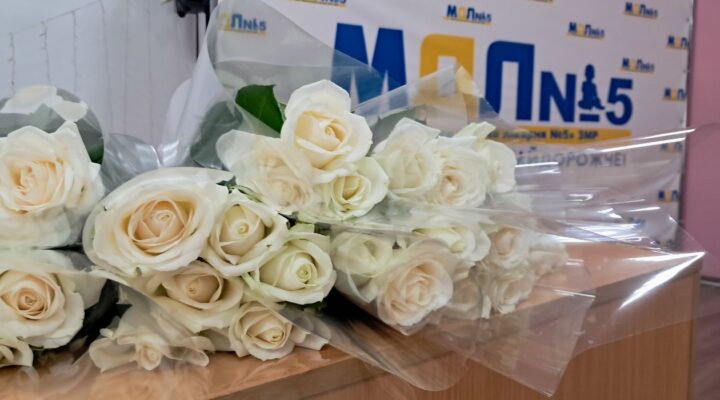 27 липня - День медичного працівника детская больница запорожье КНП «Міська дитяча лікарня №5» ЗМР – це єдина у місті Запоріжжі багатопрофільна дитяча лікарня, де сконцентровано всі види надання спеціалізованої медичної допомоги дитячому населенню: стаціонарної, консультативної амбулаторно-поліклінічної та виїзної для інтенсивної терапії новонародженим.