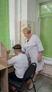 "Кабінет охорони зору": лікування та профілактика детская больница запорожье КНП «Міська дитяча лікарня №5» ЗМР – це єдина у місті Запоріжжі багатопрофільна дитяча лікарня, де сконцентровано всі види надання спеціалізованої медичної допомоги дитячому населенню: стаціонарної, консультативної амбулаторно-поліклінічної та виїзної для інтенсивної терапії новонародженим.