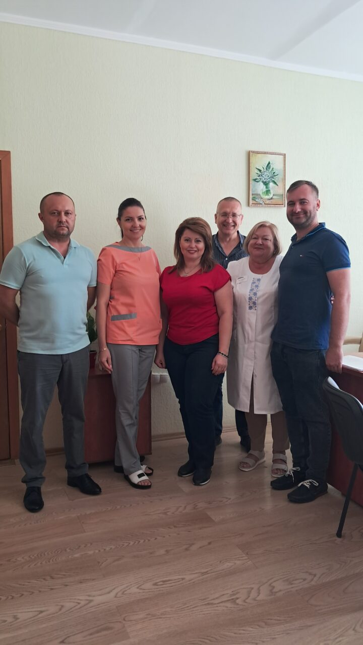 "Безпечна та стійка лікарня": розширюємо партнерські зв'язки детская больница запорожье КНП «Міська дитяча лікарня №5» ЗМР – це єдина у місті Запоріжжі багатопрофільна дитяча лікарня, де сконцентровано всі види надання спеціалізованої медичної допомоги дитячому населенню: стаціонарної, консультативної амбулаторно-поліклінічної та виїзної для інтенсивної терапії новонародженим.