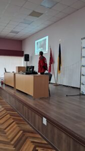 Інформаційна сесія від Товаритва Червоного Хреста України Запорізької області детская больница запорожье КНП «Міська дитяча лікарня №5» ЗМР – це єдина у місті Запоріжжі багатопрофільна дитяча лікарня, де сконцентровано всі види надання спеціалізованої медичної допомоги дитячому населенню: стаціонарної, консультативної амбулаторно-поліклінічної та виїзної для інтенсивної терапії новонародженим.