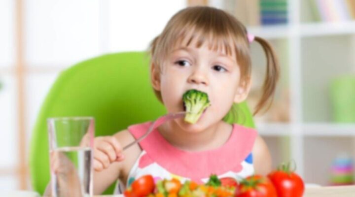 Здорове харчування: поради для збалансованого раціону детская больница запорожье КНП «Міська дитяча лікарня №5» ЗМР – це єдина у місті Запоріжжі багатопрофільна дитяча лікарня, де сконцентровано всі види надання спеціалізованої медичної допомоги дитячому населенню: стаціонарної, консультативної амбулаторно-поліклінічної та виїзної для інтенсивної терапії новонародженим.