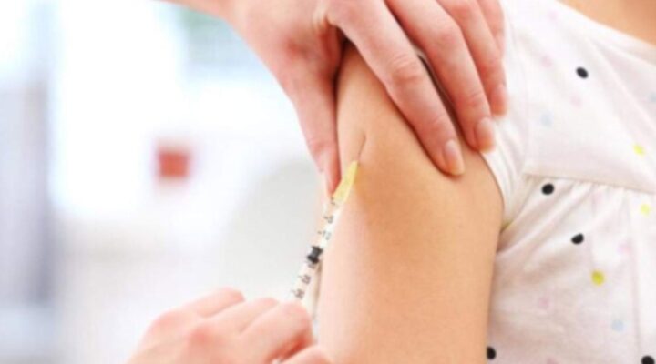 Туберкульоз. Коли слід робити щеплення БЦЖ? детская больница запорожье КНП «Міська дитяча лікарня №5» ЗМР – це єдина у місті Запоріжжі багатопрофільна дитяча лікарня, де сконцентровано всі види надання спеціалізованої медичної допомоги дитячому населенню: стаціонарної, консультативної амбулаторно-поліклінічної та виїзної для інтенсивної терапії новонародженим.