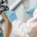 Безоплатна вакцинація від ВПЛ для дівчаток 12-13 років детская больница запорожье КНП «Міська дитяча лікарня №5» ЗМР – це єдина у місті Запоріжжі багатопрофільна дитяча лікарня, де сконцентровано всі види надання спеціалізованої медичної допомоги дитячому населенню: стаціонарної, консультативної амбулаторно-поліклінічної та виїзної для інтенсивної терапії новонародженим.