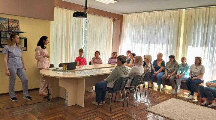 «Ментальне здоров'я - турбота про себе»: тренінг для команди лікарні детская больница запорожье КНП «Міська дитяча лікарня №5» ЗМР – це єдина у місті Запоріжжі багатопрофільна дитяча лікарня, де сконцентровано всі види надання спеціалізованої медичної допомоги дитячому населенню: стаціонарної, консультативної амбулаторно-поліклінічної та виїзної для інтенсивної терапії новонародженим. «Ментальне здоров'я - турбота про себе»: тренінг для команди лікарні детская больница запорожье КНП «Міська дитяча лікарня №5» ЗМР – це єдина у місті Запоріжжі багатопрофільна дитяча лікарня, де сконцентровано всі види надання спеціалізованої медичної допомоги дитячому населенню: стаціонарної, консультативної амбулаторно-поліклінічної та виїзної для інтенсивної терапії новонародженим.